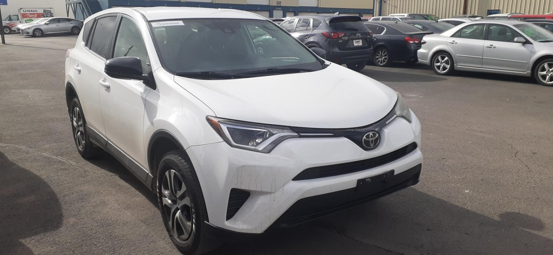 2018 Toyota RAV4 (2T3BFREV4JW) , located at 2015 Cambell Street, Rapid City, SD, 57701, (605) 342-8326, 44.066433, -103.191772 - CARFAX AVAILABLE - Photo#5